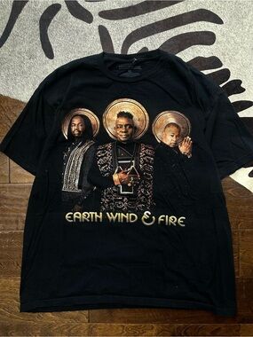 Earth Wind and Fire Sing A Song All Night Long Tour Shirt